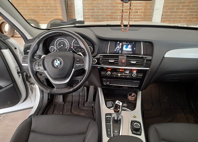 
								BMW X3  XDrive D Ejecutive full									