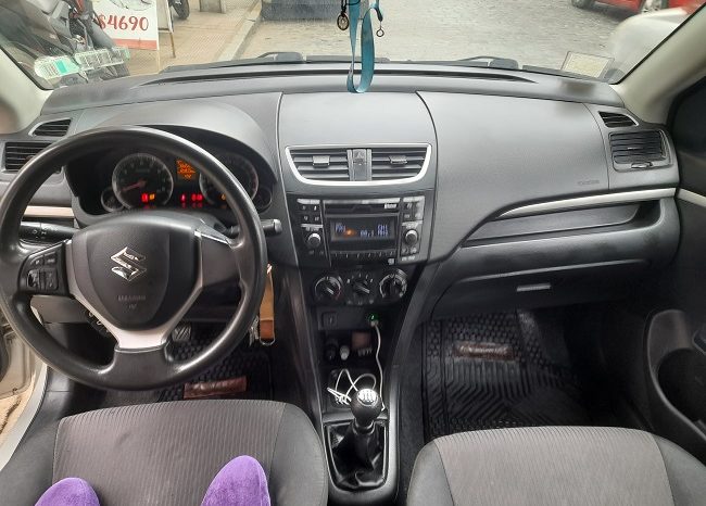 
								Suzuki Swift GL full									