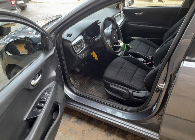 
								Kia Rio 4  LX full									