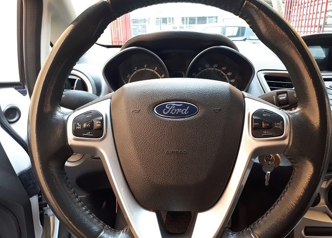 
								Ford New Fiesta  HB full									