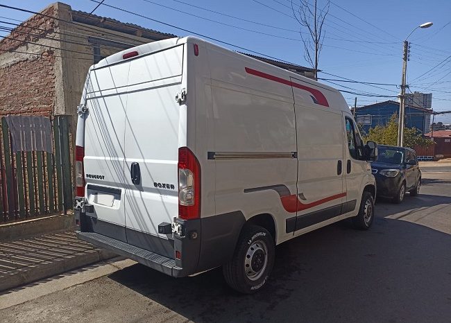 
								Peugeot Boxer full									