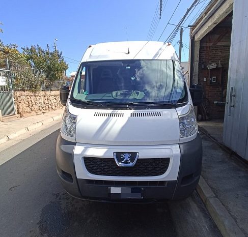 
								Peugeot Boxer full									