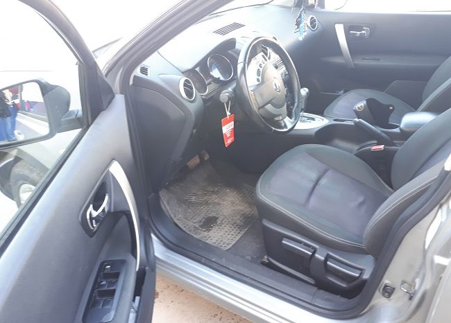 
								Nissan Qashqai Aut. 3ra corrida full									