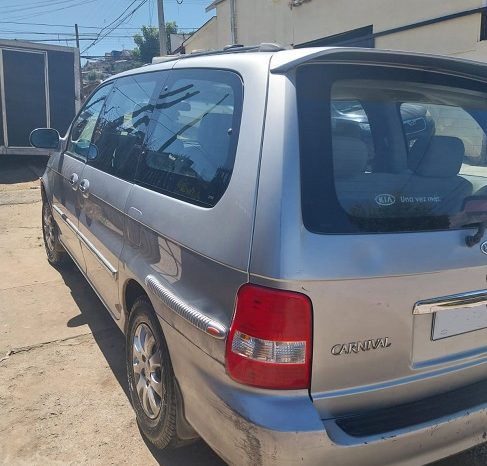 
								Kia Motors Carnival III  LS full									