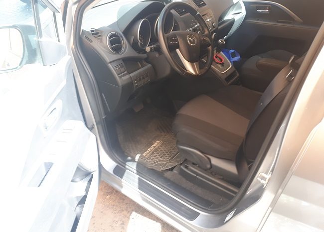 Mazda 5V Aut. 3ra corrida de asiento