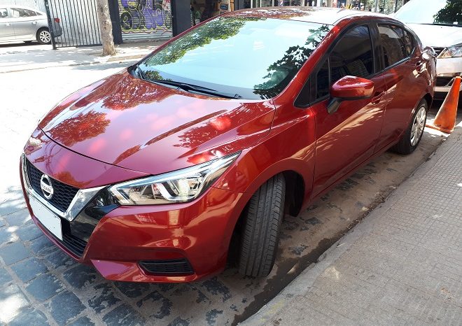 Nissan Versa Sence MT