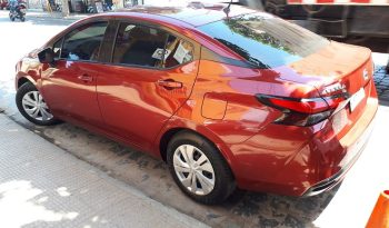 
										Nissan Versa Sence MT full									