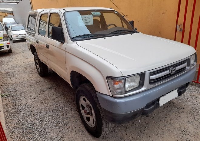 
								TOYOTA  HI LUX  STD  Dcab. 4X4 full									