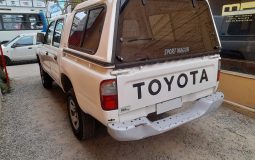 TOYOTA  HI LUX  STD  Dcab. 4X4