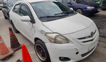 
										Toyota Yaris  GLI full									