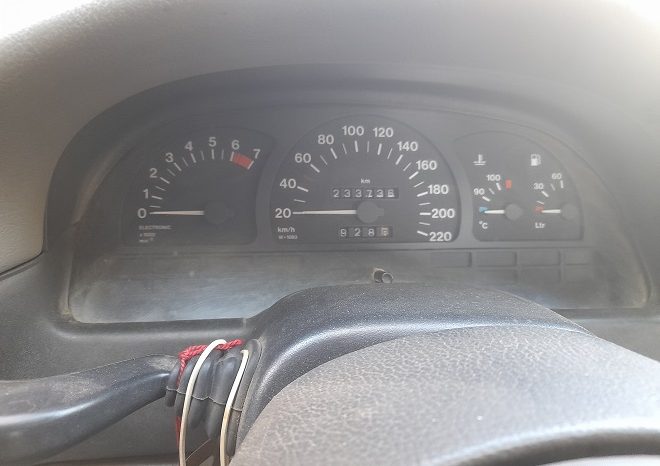 
								Opel  Vectra full									