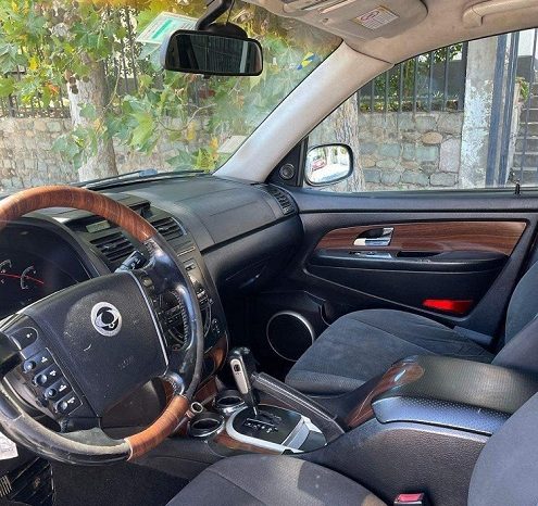 
								SsangYong Rexton Automatica full									