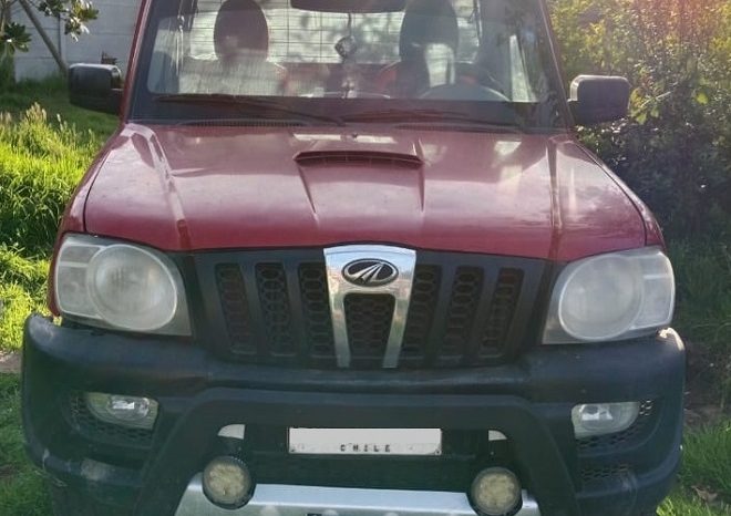 
								Mahindra Pick up 4X4 full									