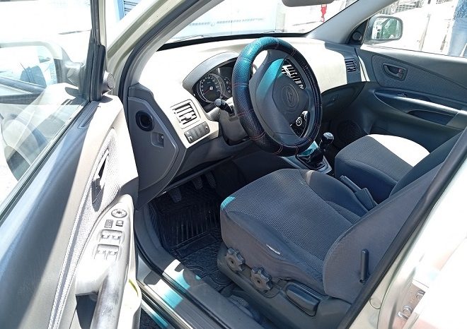 
								Hyundai Tucson  GL full									